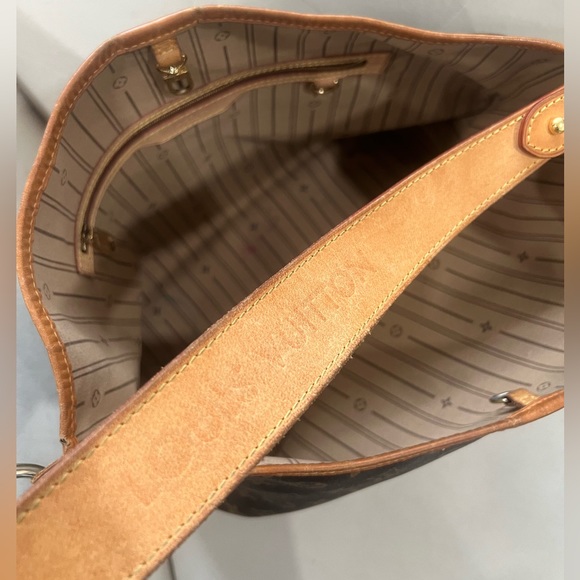 Louis Vuitton Monogram Hobo PM bag - Picture 3 of 14